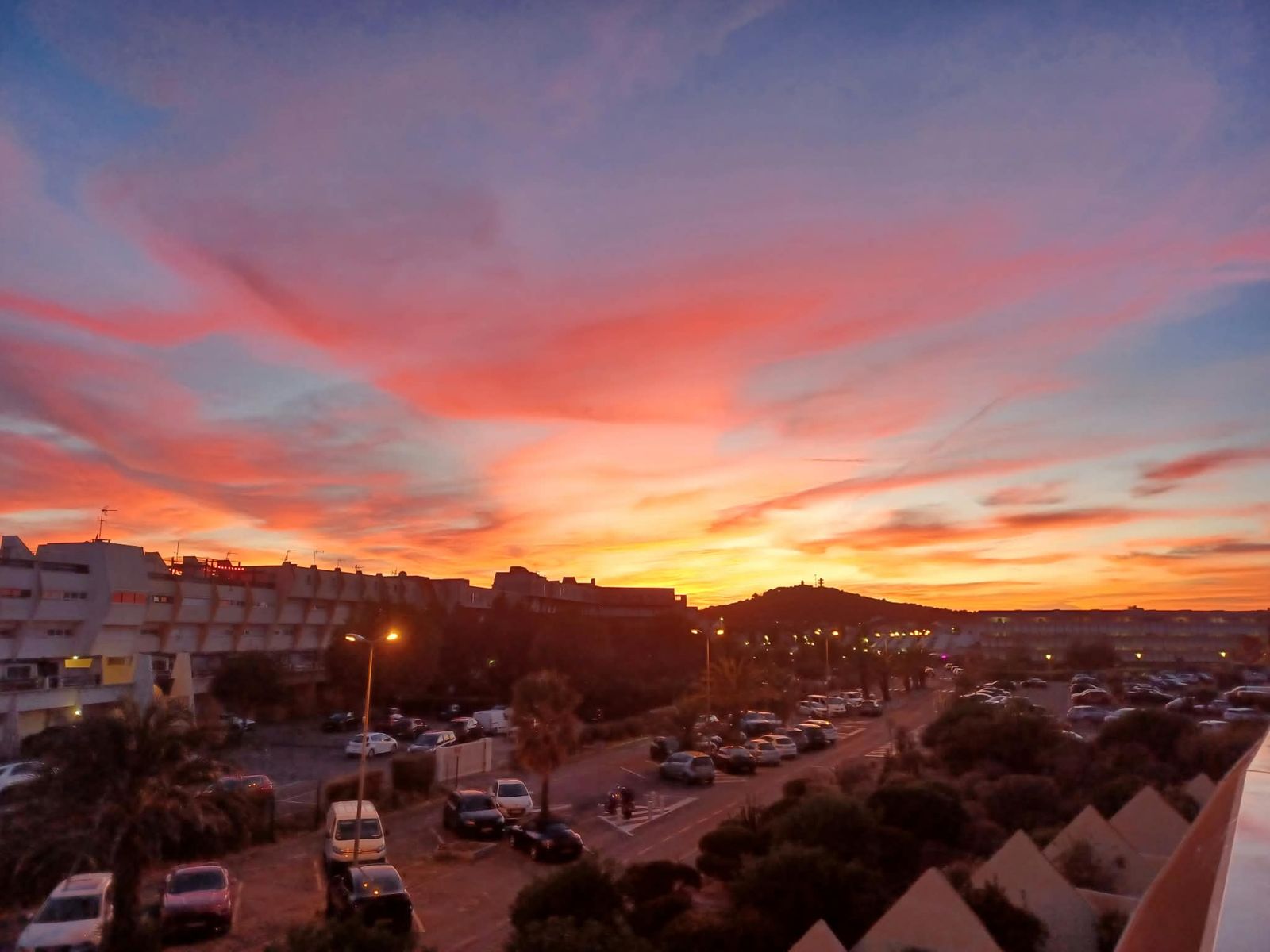 Coucher de soleil vu depuis la terrasse